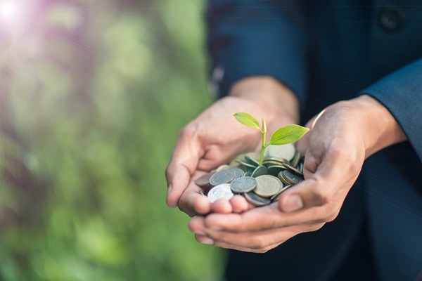 Das europäische KI-Unternehmertum boomt! Der Finanzierungsanteil stieg stark an und die Bewertung verdoppelte sich innerhalb von vier Jahren.