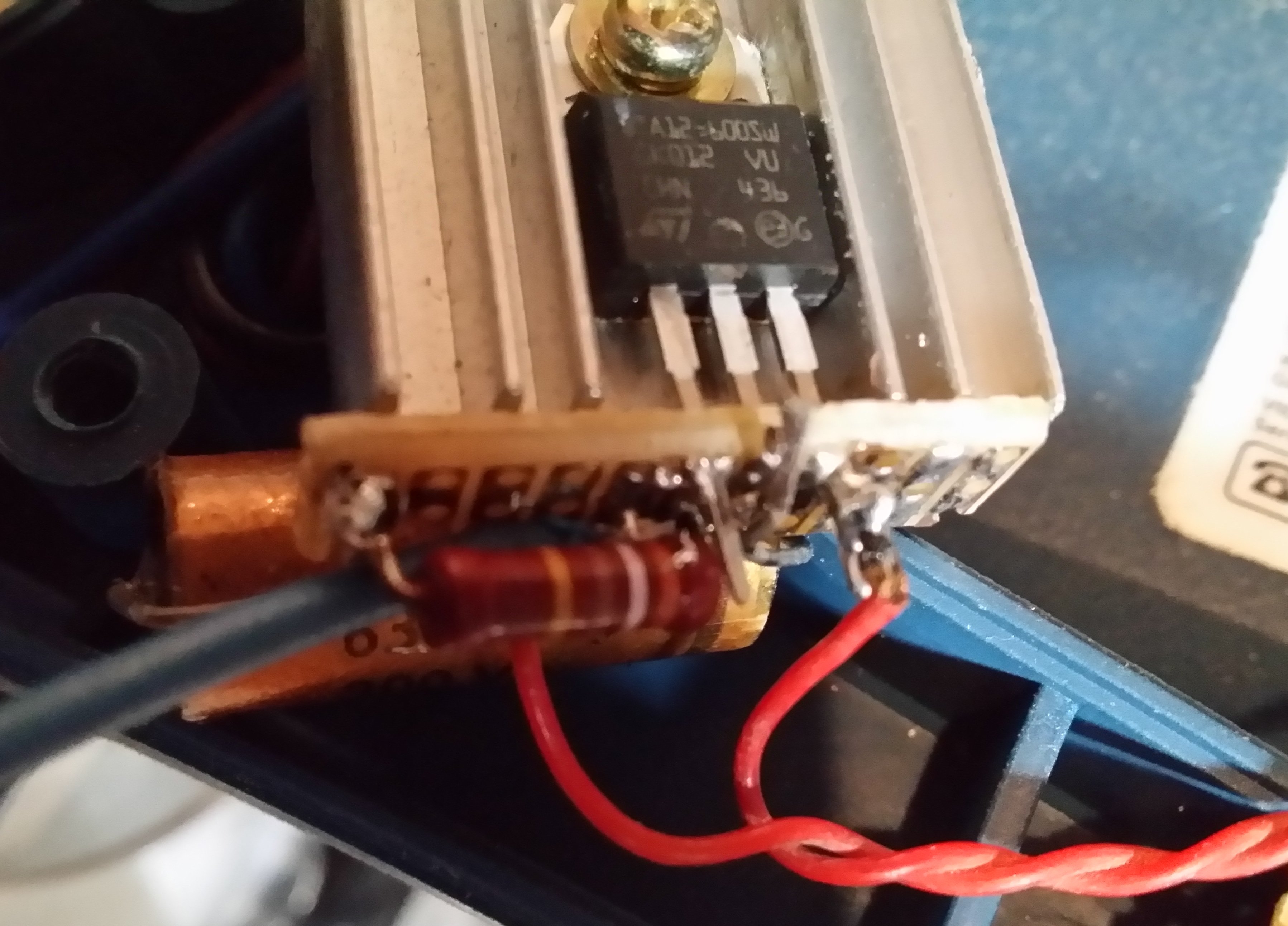 Triac und Kühlkörper