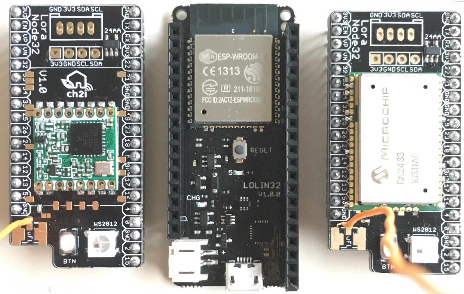 LoraNode32 in 2 versions with LoLin32